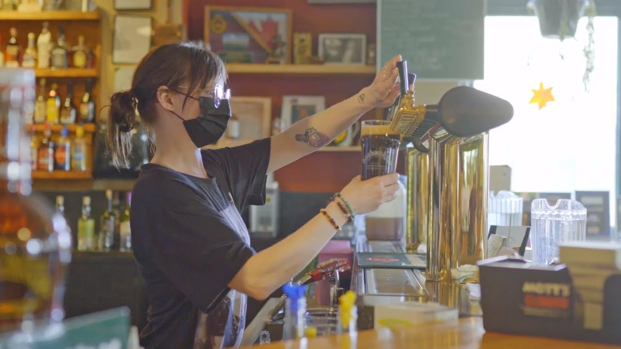 LeBar Des Champs &mdash; ambiance video